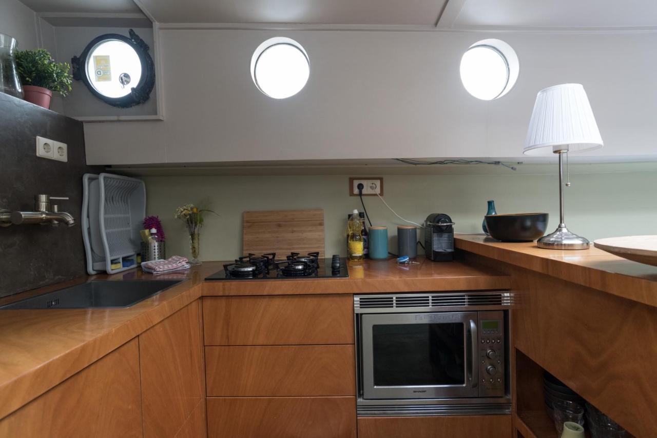 Luxury Historic Boat Amsterdam Exterior photo
